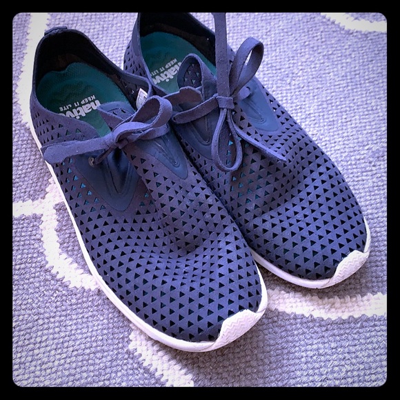 Natives shoes - Picture 1 of 6